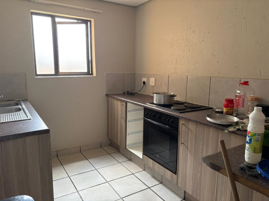 To Let 2 Bedroom Property for Rent in Cruywagenpark Gauteng