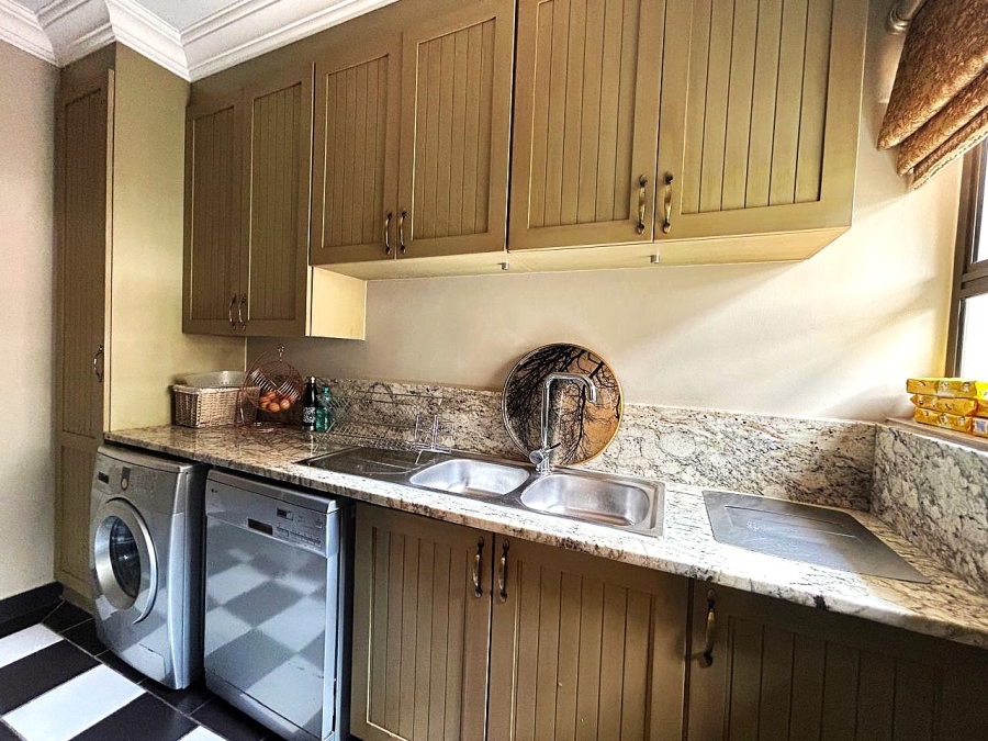 4 Bedroom Property for Sale in Midstream Estate Gauteng