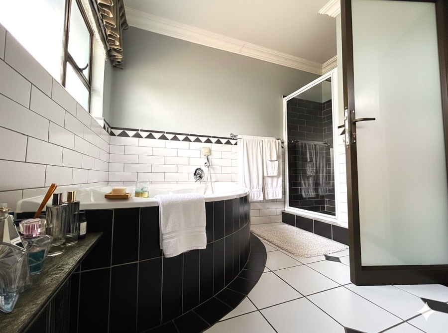 4 Bedroom Property for Sale in Midstream Estate Gauteng