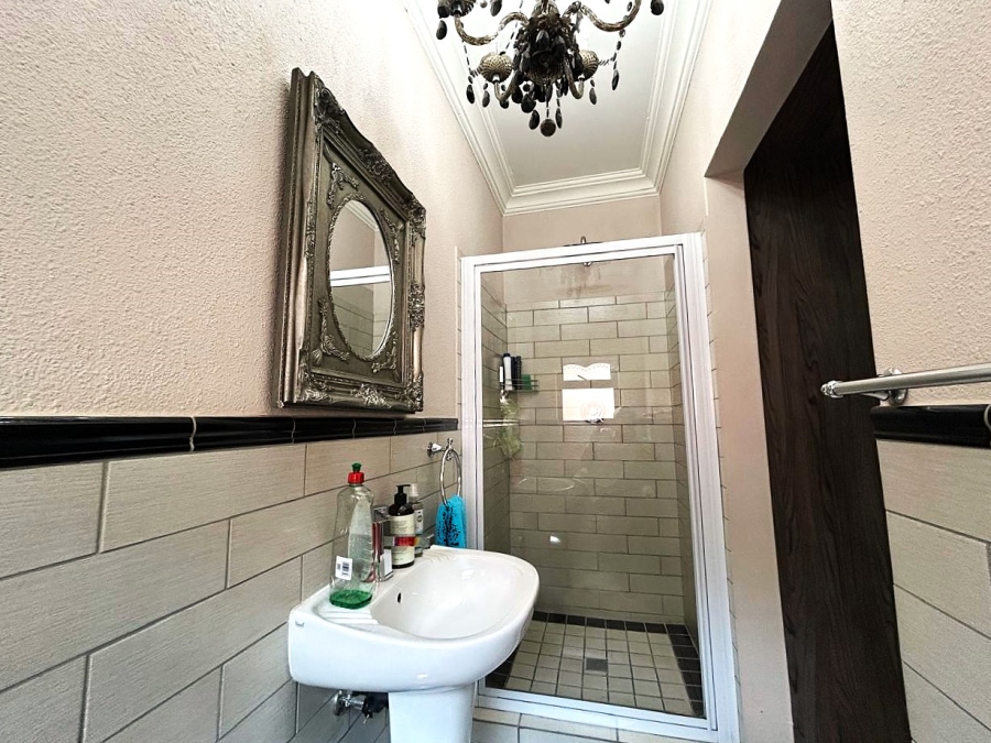 4 Bedroom Property for Sale in Midstream Estate Gauteng