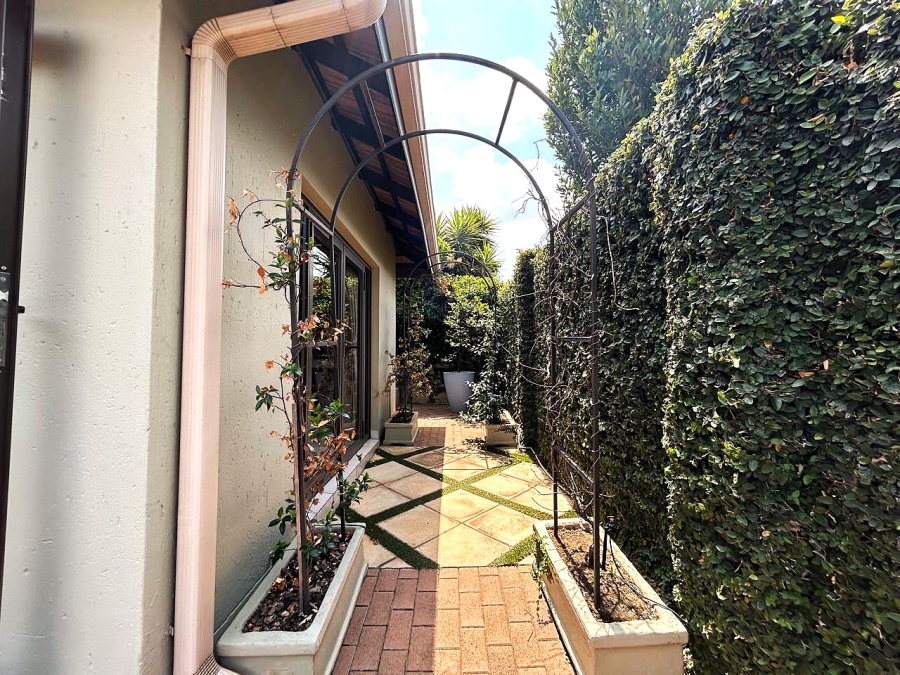 4 Bedroom Property for Sale in Midstream Estate Gauteng