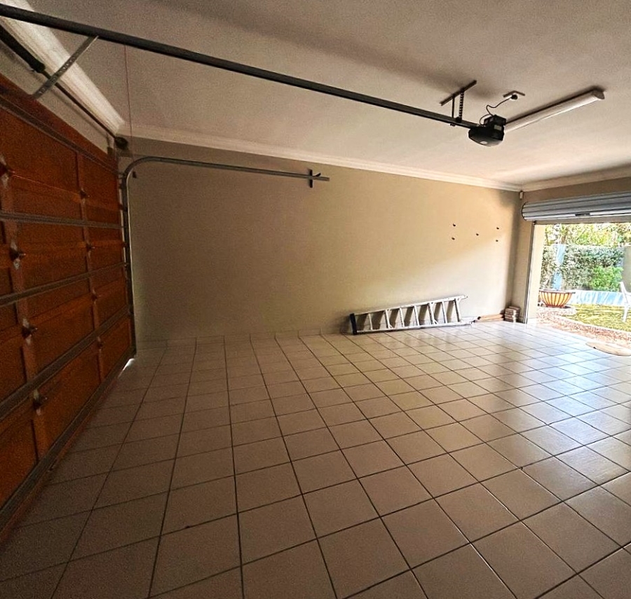 4 Bedroom Property for Sale in Midstream Estate Gauteng