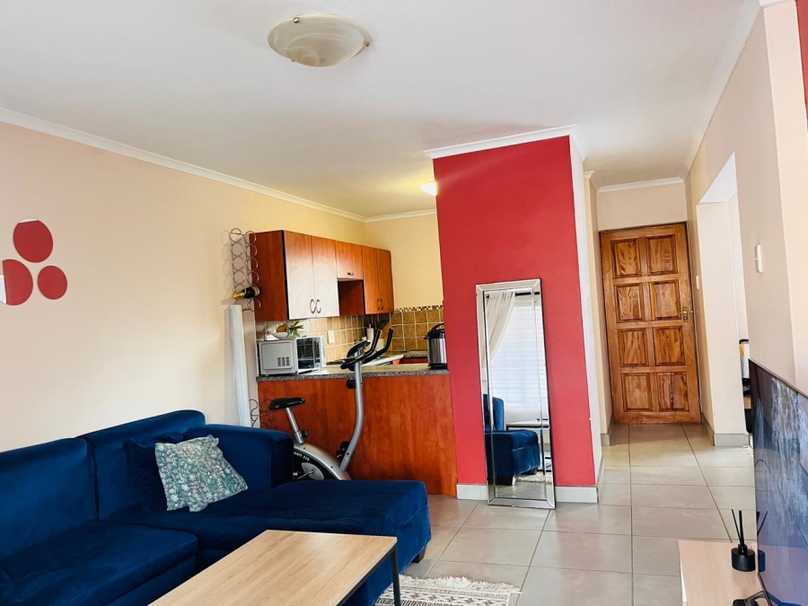 2 Bedroom Property for Sale in Meredale Gauteng