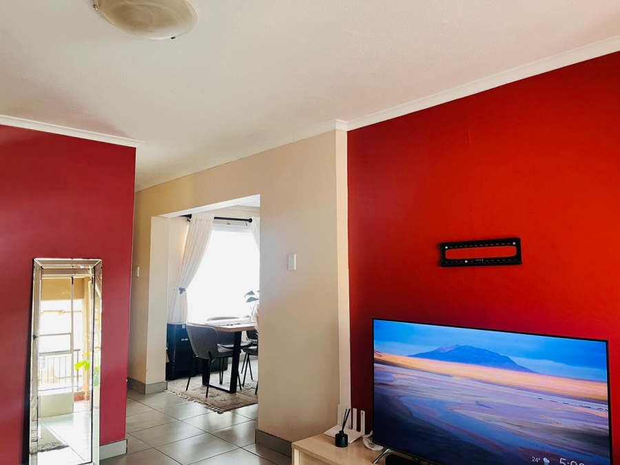 2 Bedroom Property for Sale in Meredale Gauteng