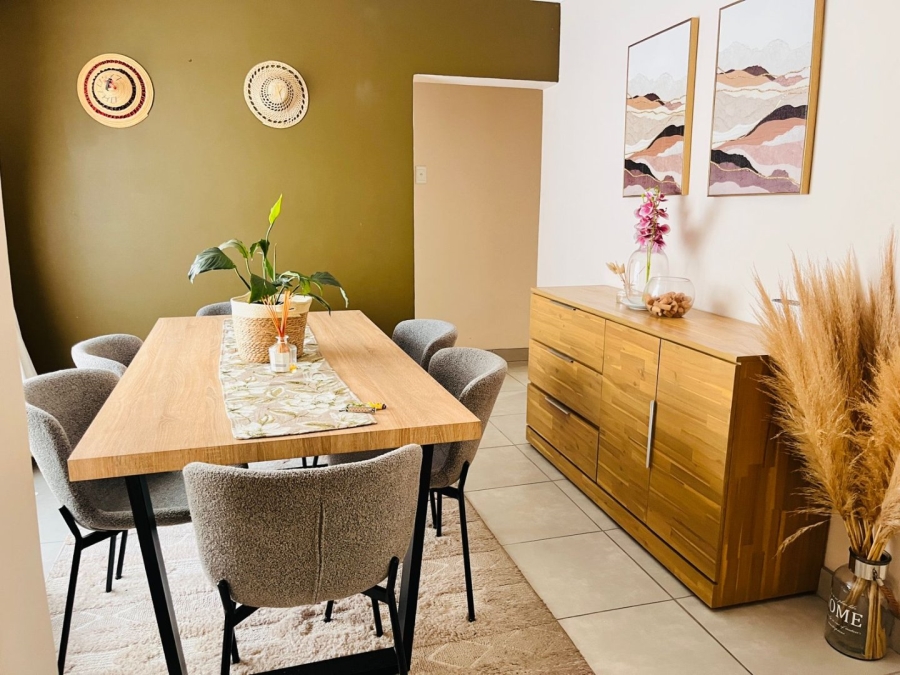 2 Bedroom Property for Sale in Meredale Gauteng