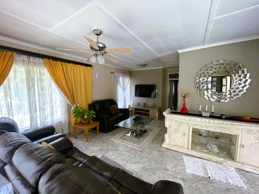 3 Bedroom Property for Sale in Laversburg Gauteng