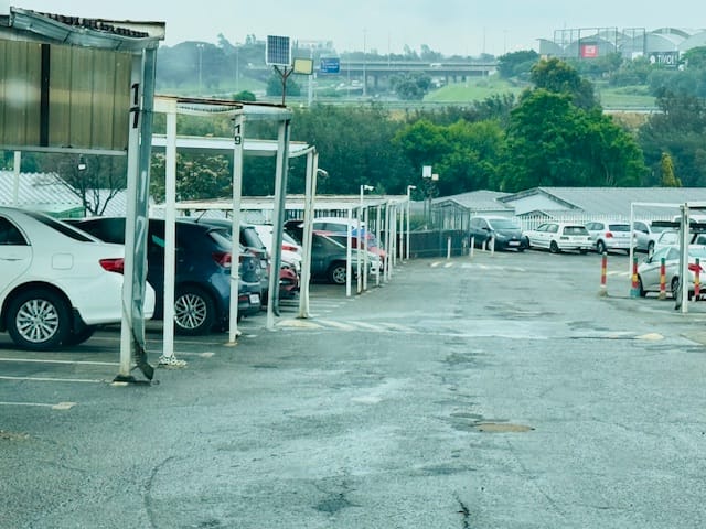 2 Bedroom Property for Sale in Ridgeway Gauteng