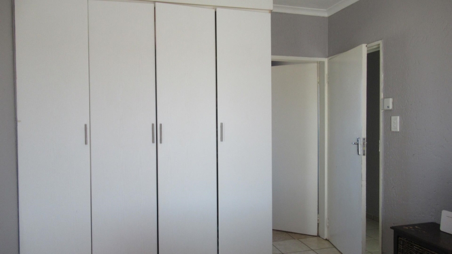 2 Bedroom Property for Sale in Willow Park Manor Gauteng