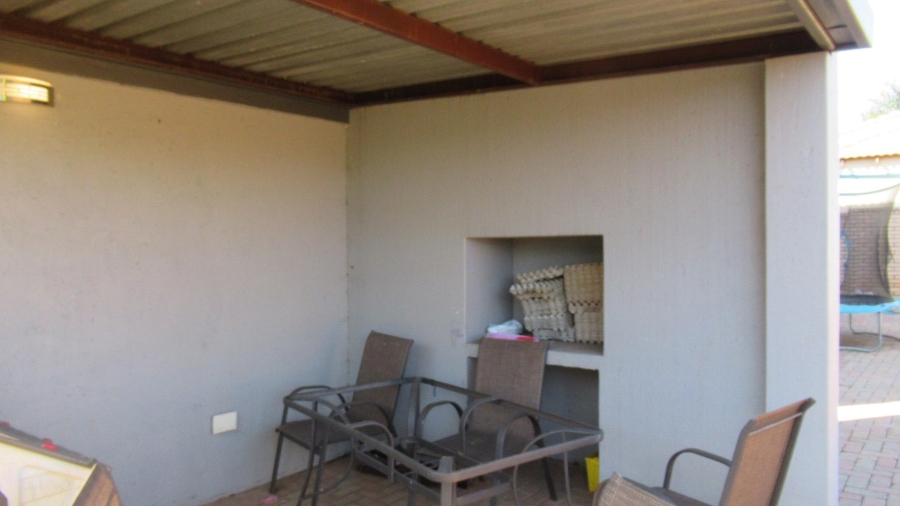 2 Bedroom Property for Sale in Willow Park Manor Gauteng