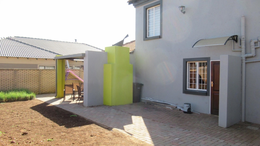 2 Bedroom Property for Sale in Willow Park Manor Gauteng