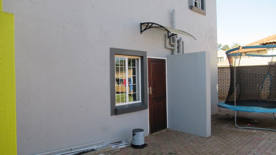 2 Bedroom Property for Sale in Willow Park Manor Gauteng