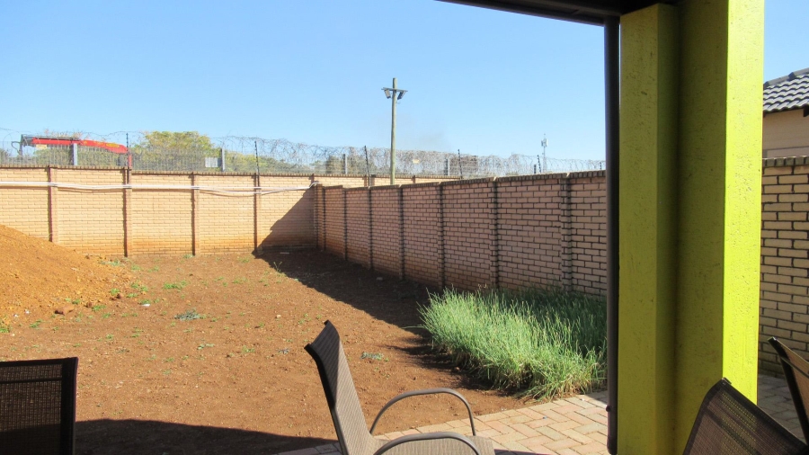 2 Bedroom Property for Sale in Willow Park Manor Gauteng