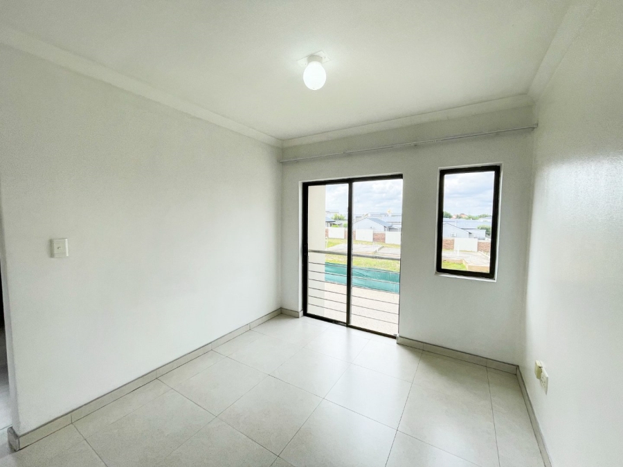 To Let 2 Bedroom Property for Rent in Noordwyk Gauteng