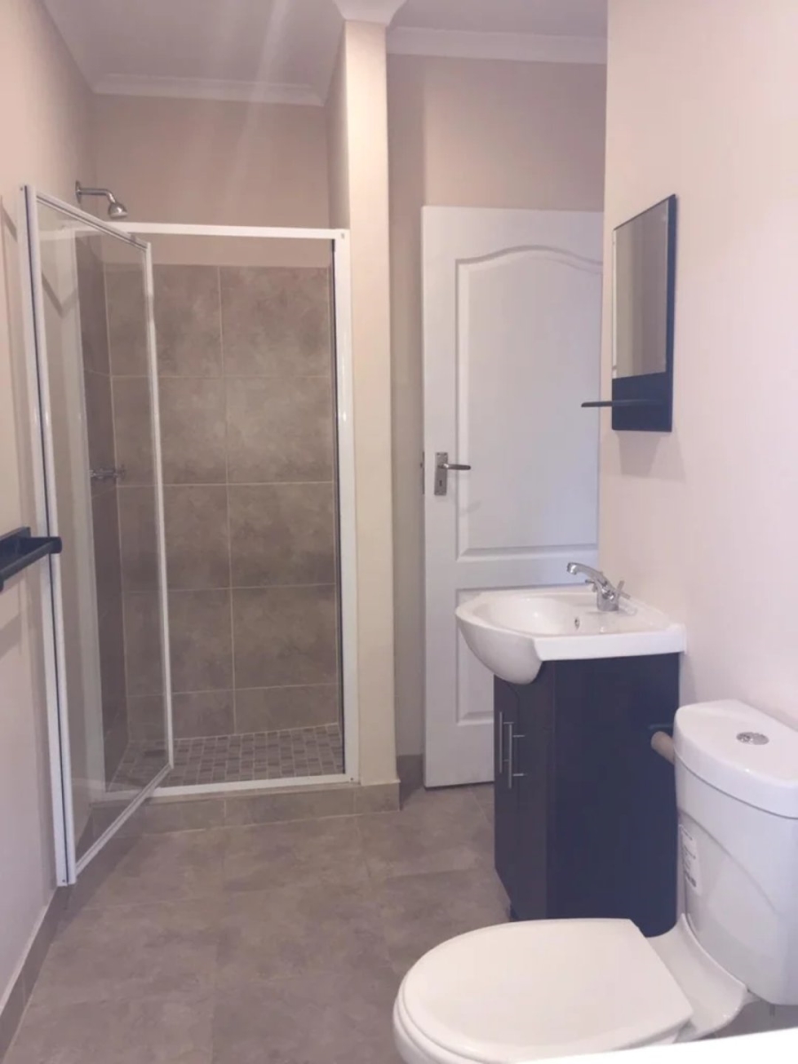 To Let 1 Bedroom Property for Rent in Waverley Gauteng