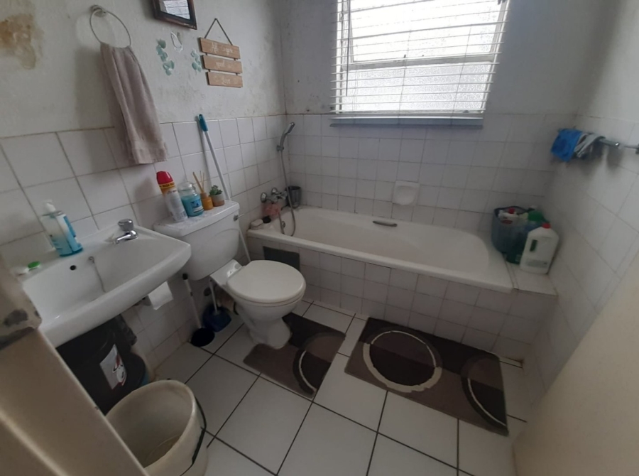 2 Bedroom Property for Sale in Ridgeway Gauteng