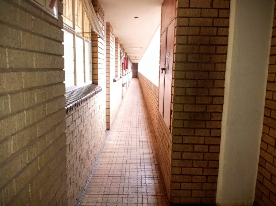 2 Bedroom Property for Sale in Pretoria North Gauteng
