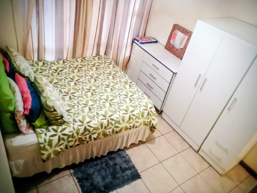 2 Bedroom Property for Sale in Pretoria North Gauteng