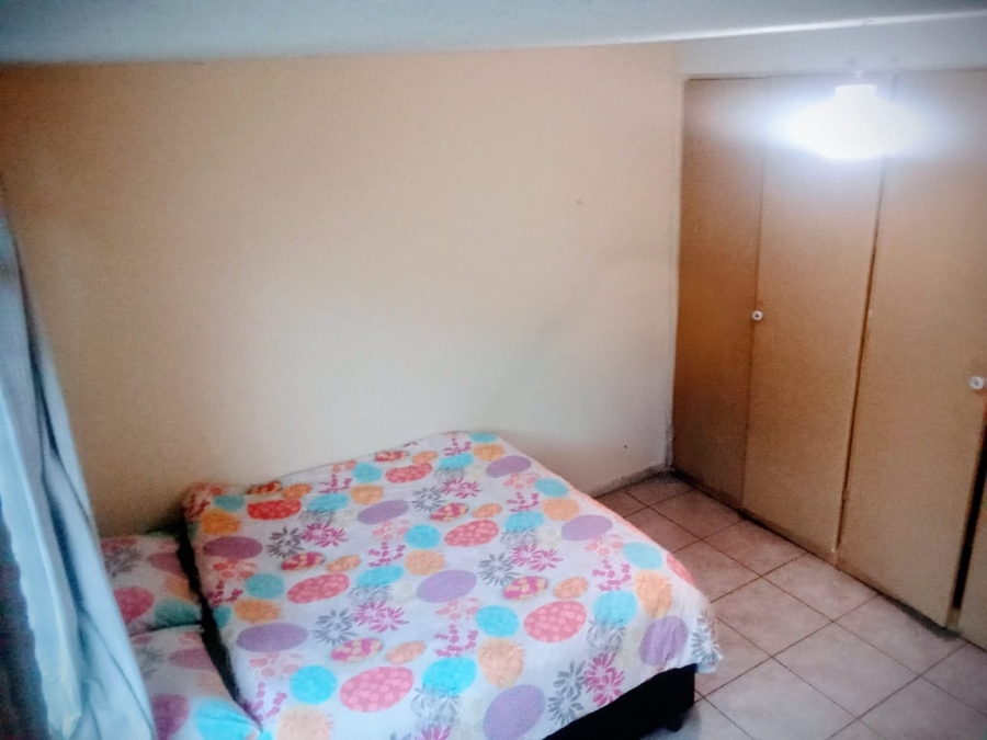 2 Bedroom Property for Sale in Pretoria North Gauteng