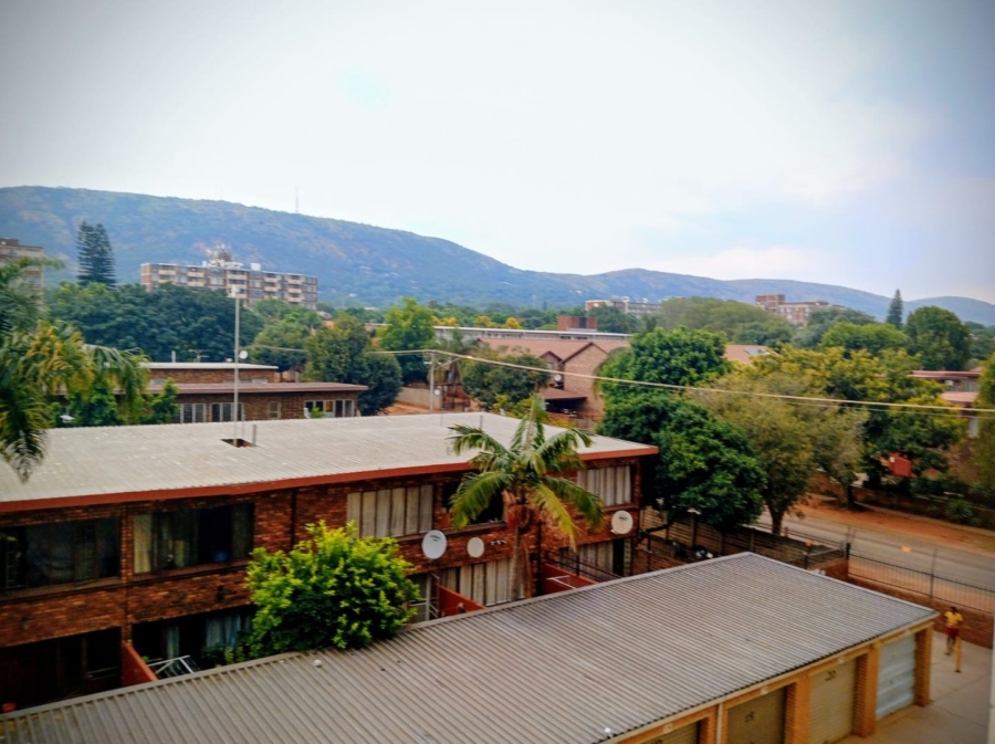 2 Bedroom Property for Sale in Pretoria North Gauteng