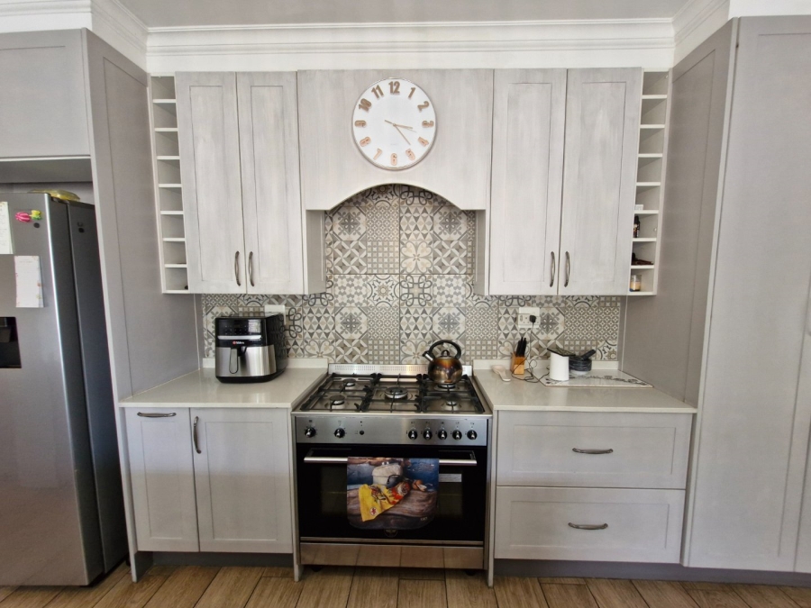 3 Bedroom Property for Sale in Parkrand Gauteng