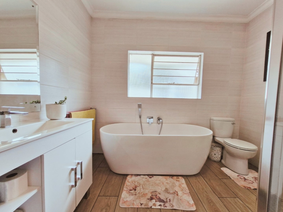 3 Bedroom Property for Sale in Parkrand Gauteng