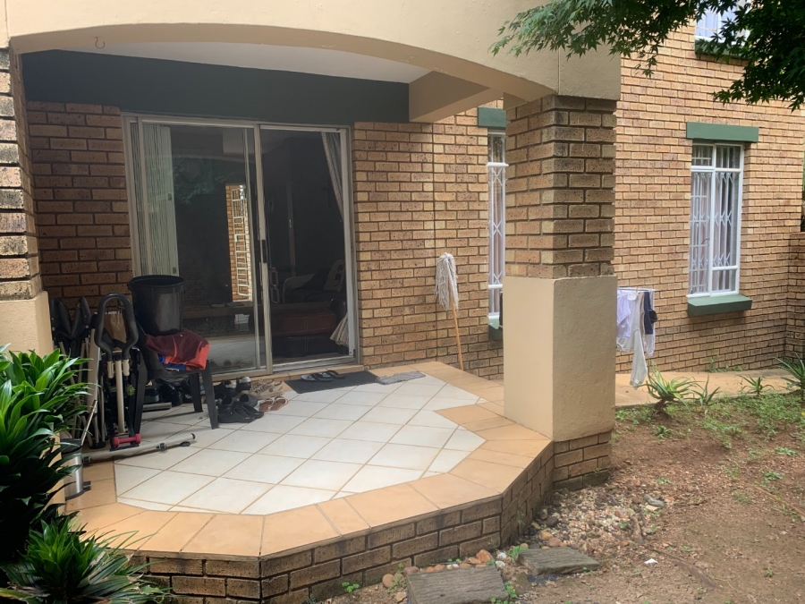 To Let 2 Bedroom Property for Rent in Die Hoewes Gauteng