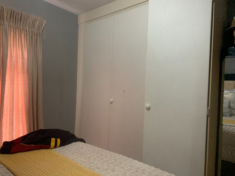 To Let 2 Bedroom Property for Rent in Die Hoewes Gauteng