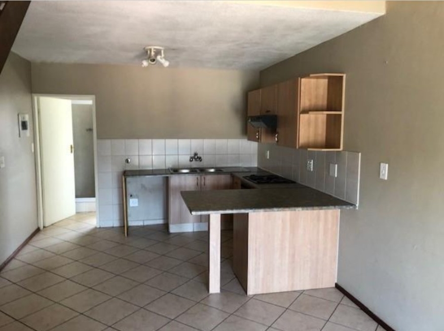 2 Bedroom Property for Sale in Edenvale Central Gauteng