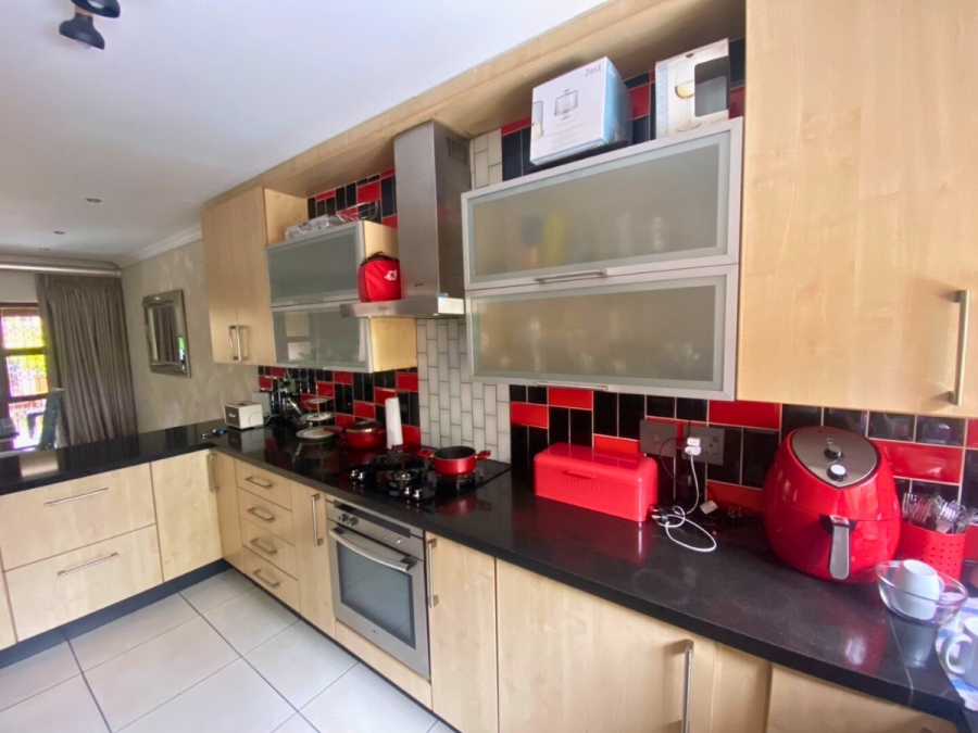 3 Bedroom Property for Sale in Vorna Valley Gauteng