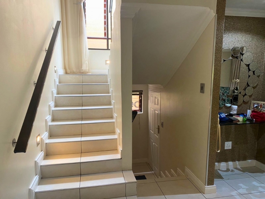 3 Bedroom Property for Sale in Vorna Valley Gauteng