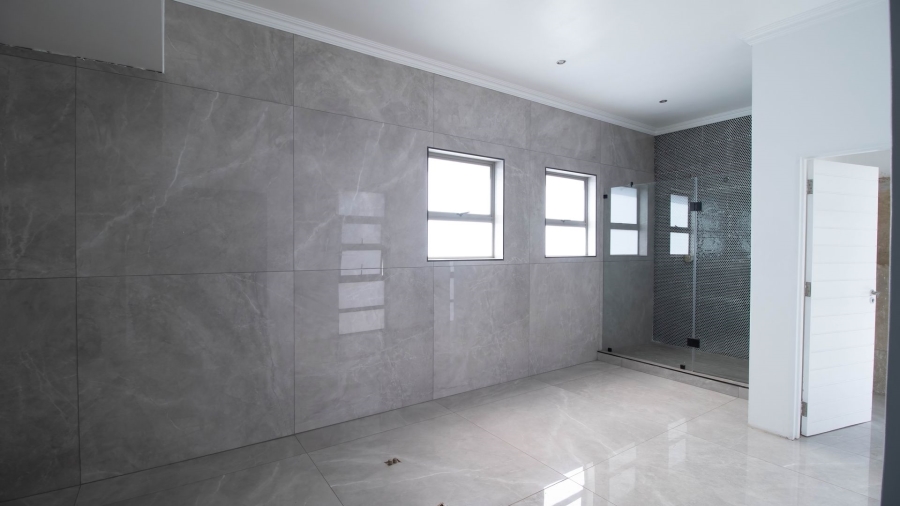 3 Bedroom Property for Sale in Serengeti Lifestyle Estate Gauteng