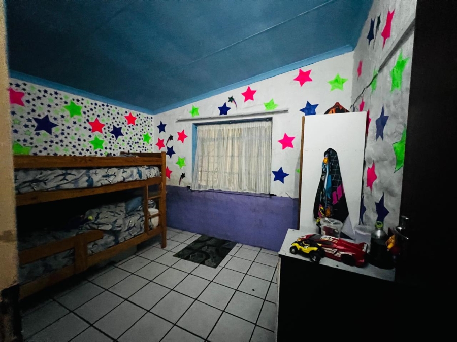 5 Bedroom Property for Sale in Danville Gauteng