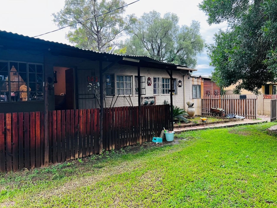 5 Bedroom Property for Sale in Danville Gauteng