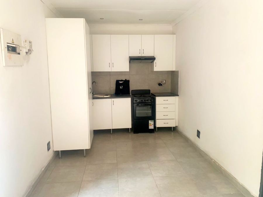 To Let 1 Bedroom Property for Rent in Bramley Gauteng
