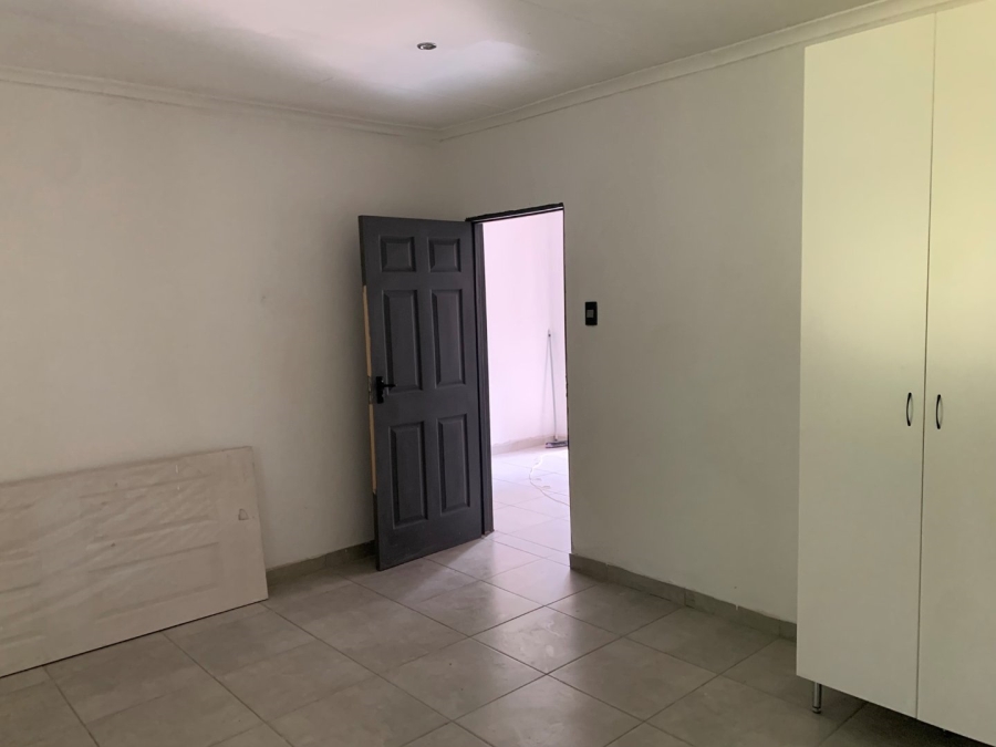 To Let 1 Bedroom Property for Rent in Bramley Gauteng