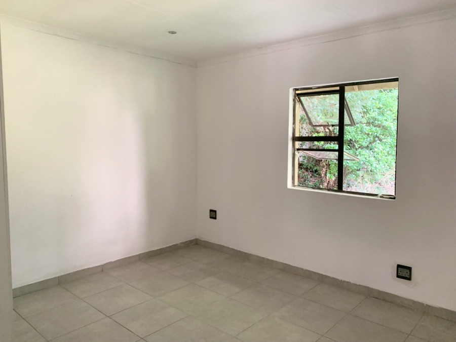 To Let 1 Bedroom Property for Rent in Bramley Gauteng