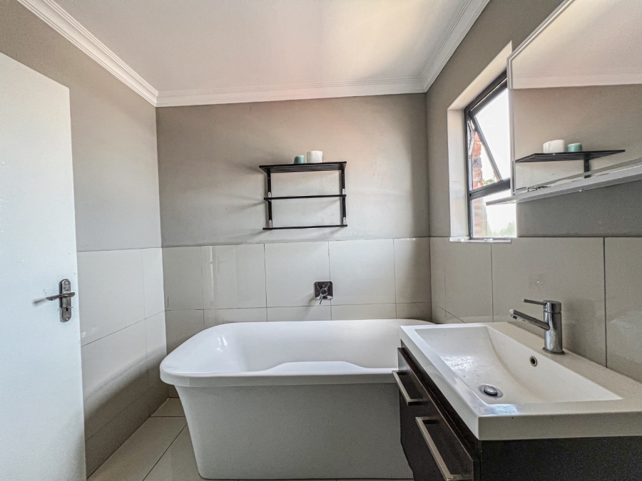 2 Bedroom Property for Sale in Solheim Gauteng