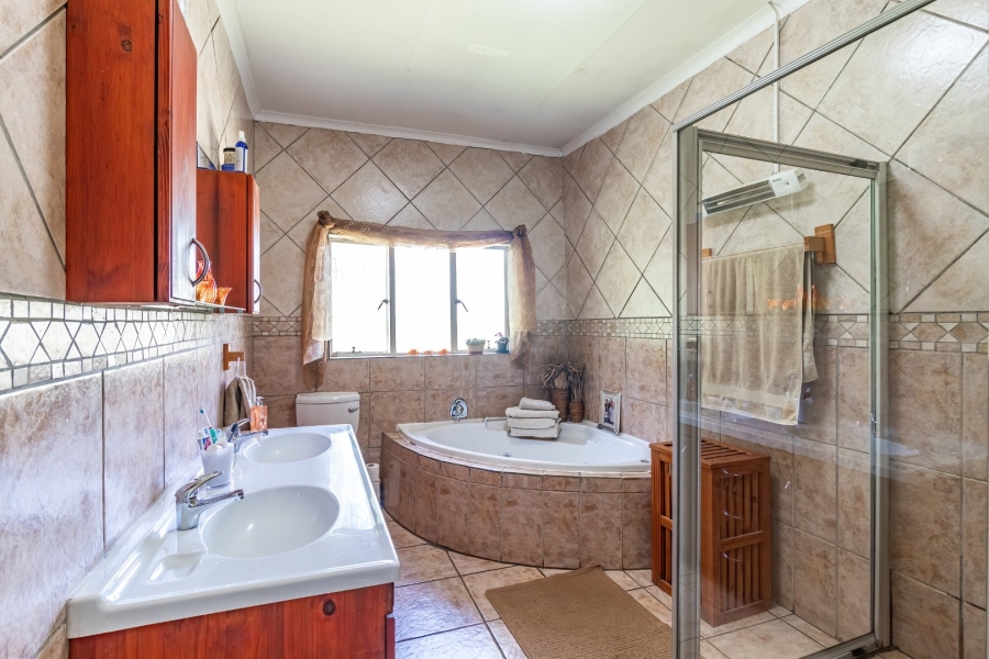  Bedroom Property for Sale in Benoni AH Gauteng