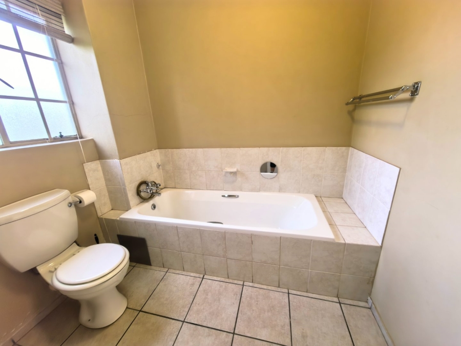 2 Bedroom Property for Sale in Benoni North Gauteng