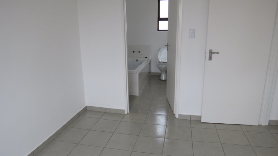 2 Bedroom Property for Sale in Windmill Park Gauteng