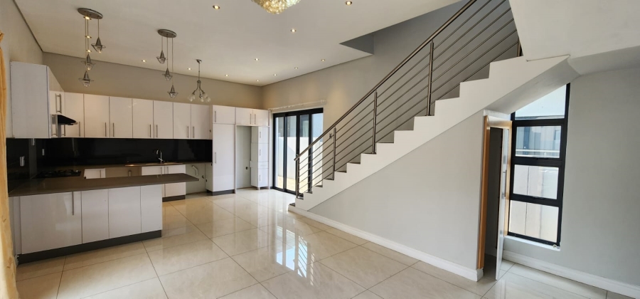 To Let 2 Bedroom Property for Rent in Waterfall Gauteng