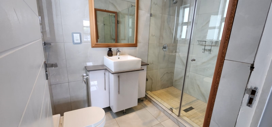 To Let 2 Bedroom Property for Rent in Waterfall Gauteng