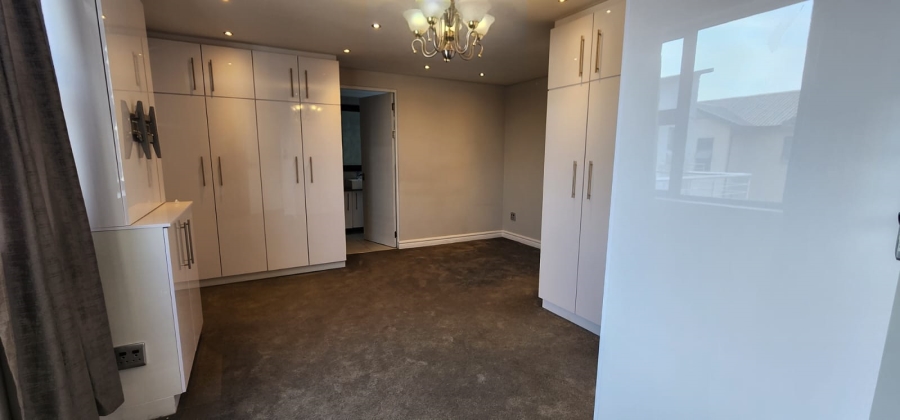 To Let 2 Bedroom Property for Rent in Waterfall Gauteng