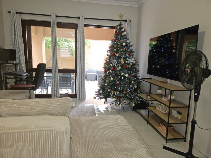 To Let 1 Bedroom Property for Rent in Douglasdale Gauteng