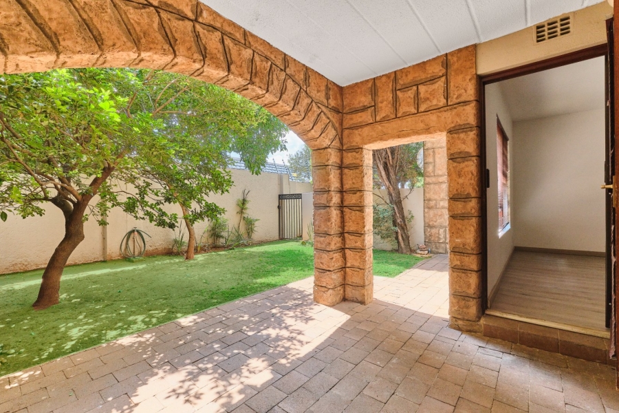 1 Bedroom Property for Sale in Morningside Gauteng
