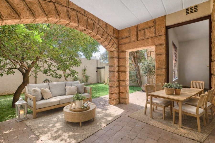 1 Bedroom Property for Sale in Morningside Gauteng