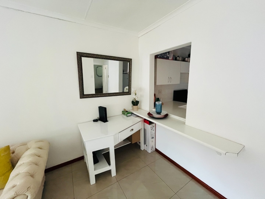 2 Bedroom Property for Sale in Buccleuch Gauteng