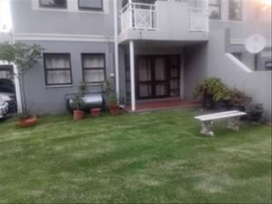 2 Bedroom Property for Sale in Lakefield Gauteng