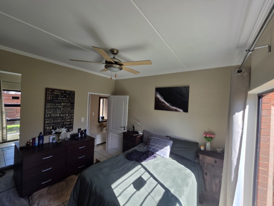 2 Bedroom Property for Sale in Greenstone Hill Gauteng