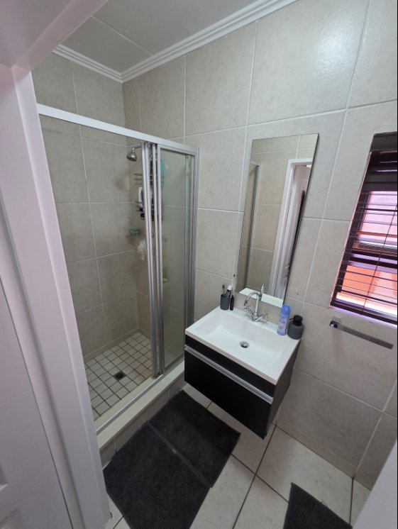 2 Bedroom Property for Sale in Greenstone Hill Gauteng